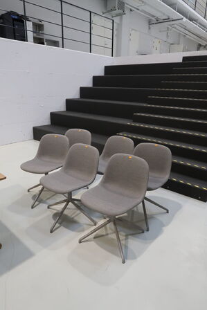 6 stk. mødestole MUUTO Fiber Swivel