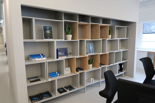 Reolsystem MUUTO Stacked uden indhold