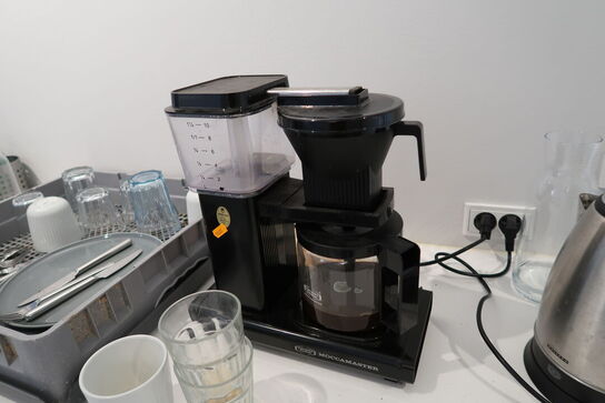 Kaffemaskine MOCCAMASTER samt elkedel