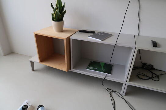 Reolsystem MUUTO Stacked uden indhold