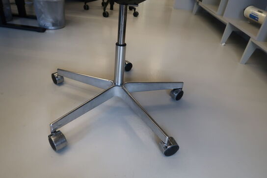 Kontorstol OXFORD lav ryg af Arne Jacobsen