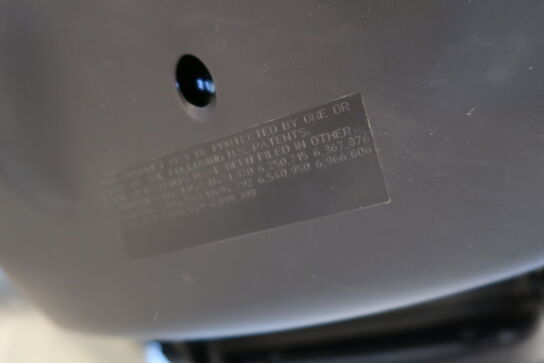 Kontorstol HERMAN MILLER Mirra 2