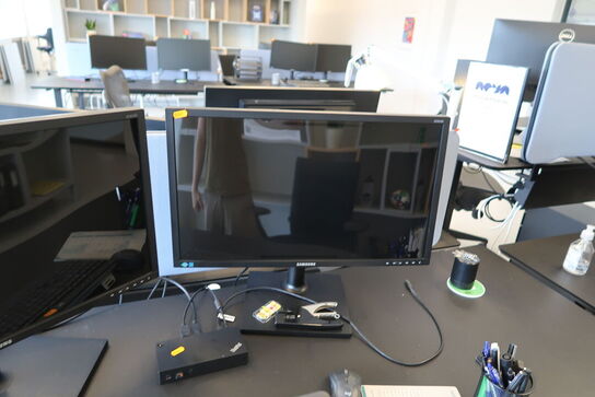 2 stk. computerskærme SAMSUNG S24E450, dockingstation LENOVO ThinkPad, tastatur, mus