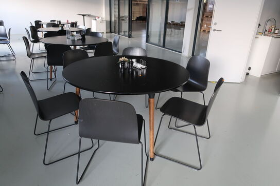 Mødebord med 6 stk. mødestole