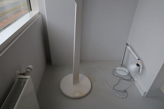 Stumtjener SWEDESE TREE af Michael Young/Katrin Olina