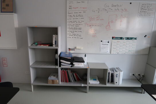 Reolsystem MUUTO Stacked uden indhold