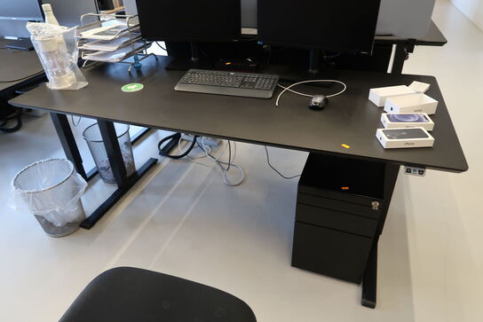 El. hæve/sænke skrivebord uden indhold med skuffemodul