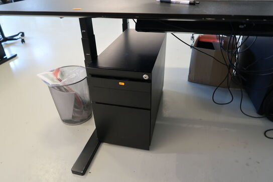 El. hæve/sænke skrivebord PAUSTIAN uden indhold samt skuffemodul