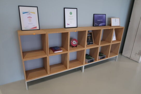 Reolsystem MUUTO Stacked uden indhold