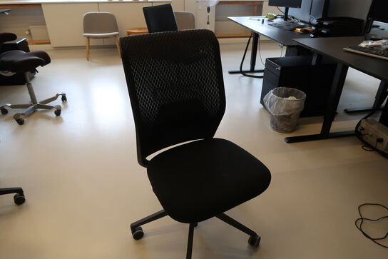 Kontorstol VITRA ID Mesh af Antonio Citterio