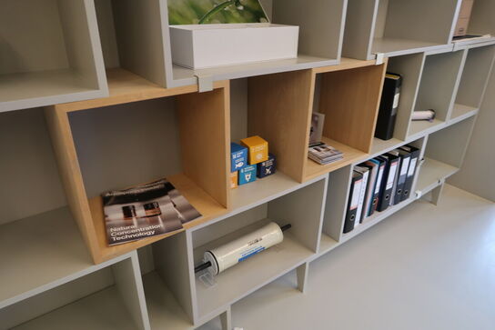 Reolsystem MUUTO Stacked uden indhold