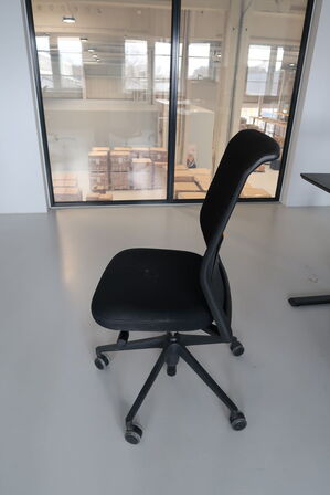 Kontorstol VITRA ID Mesh af Antonio Citterio