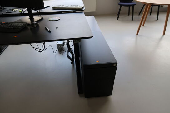 El. hæve/sænke skrivebord uden indhold samt skuffemodul