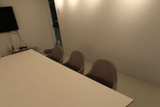 8 stk. mødestole &TRADITION Catch JH1