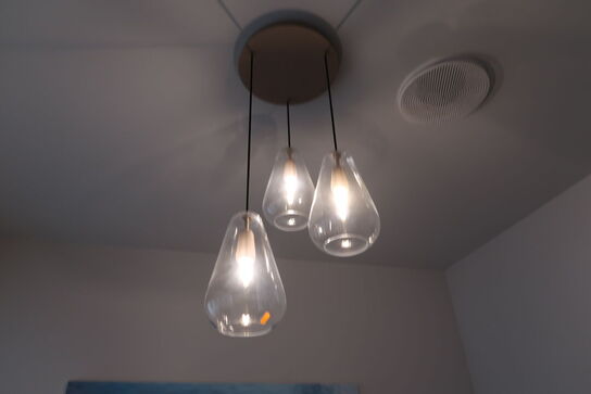 Lysekrone NUURA ANOLI med 3 stk. pendler