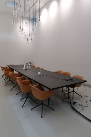 Mødebord 