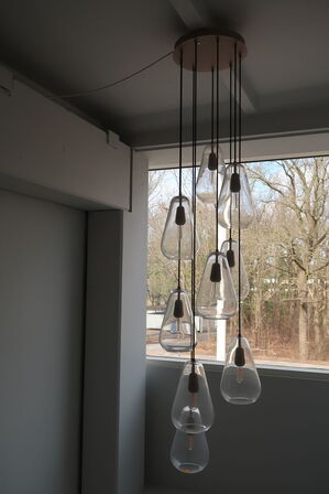 Lysekrone NUURA ANOLI med 9 stk. pendler