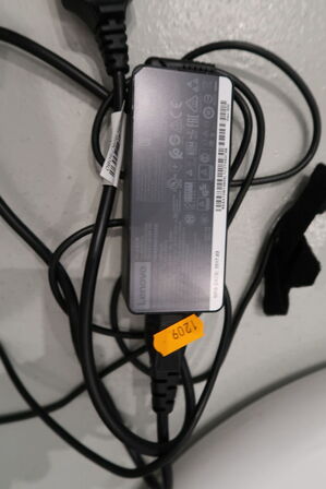 Oplader LENOVO
