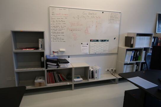 Reolsystem MUUTO Stacked uden indhold