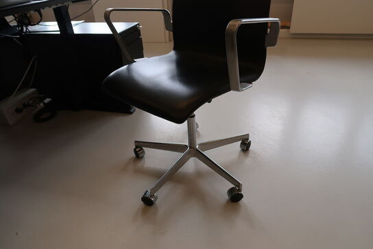 Kontorstol OXFORD lav ryg af Arne Jacobsen