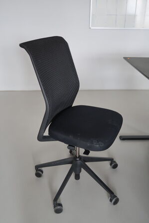 Kontorstol VITRA ID Mesh af Antonio Citterio