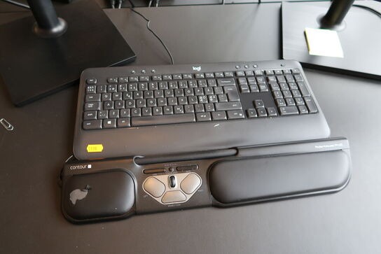 2 stk. computerskærme SAMSUNG S24E450, dockingstation DELL, tastatur, mus