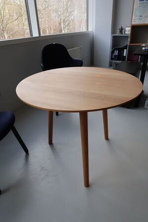 Mødebord &TRADITION In Between SK4 af Sami Kallio