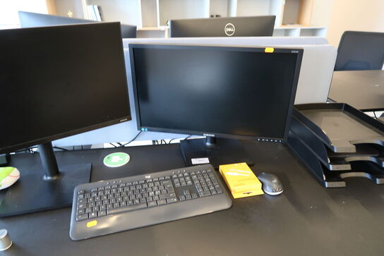 2 stk. computerskærme SAMSUNG S24E450, F24T450FQR, dockingstation, tastatur, mus