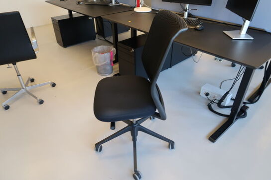 Kontorstol VITRA ID Mesh af Antonio Citterio