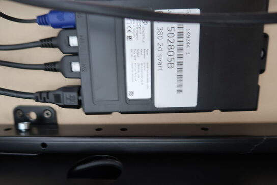 El. hæve/sænke skrivebord uden indhold med afskærmning samt skuffemodul