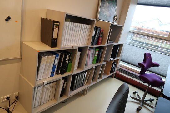 Reolsystem MUUTO Stacked uden indhold