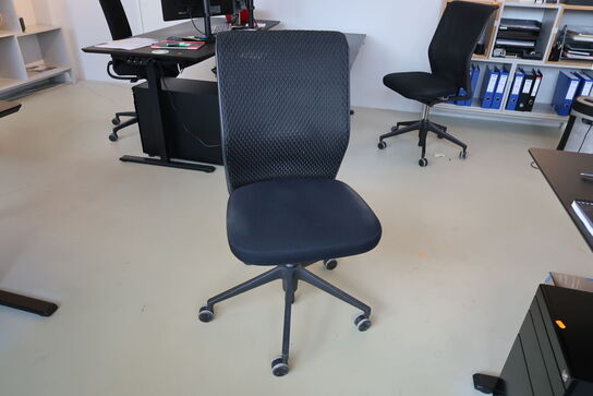 Kontorstol VITRA ID Mesh af Antonio Citterio
