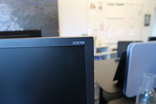2 stk. computeskærme SAMSUNG S24E450, dockingstation LENOVO Thinkpad, tastatur, mus