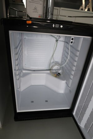 Køleskab med taphane MANGROVE JACKS KEGERATOR