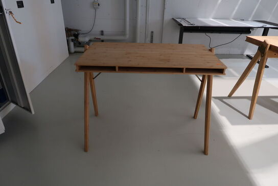 2 stk. skriveborde WE DO WOOD