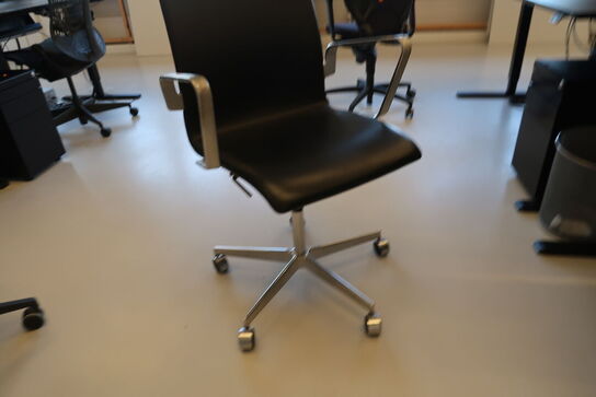 Kontorstol OXFORD lav ryg af Arne Jacobsen