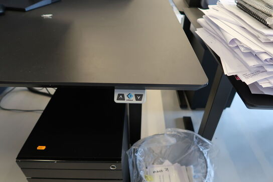 El. hæve/sænke skrivebord uden indhold med skuffemodul