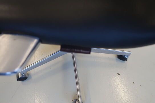 Kontorstol OXFORD lav ryg af Arne Jacobsen