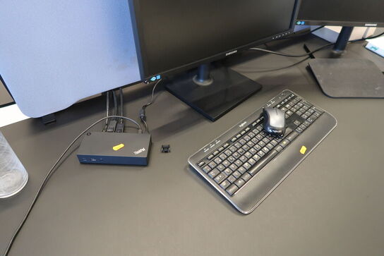 2 stk. computeskærme SAMSUNG S23E450, dockingstation LENOVO Thinkpad, tastatur, mus