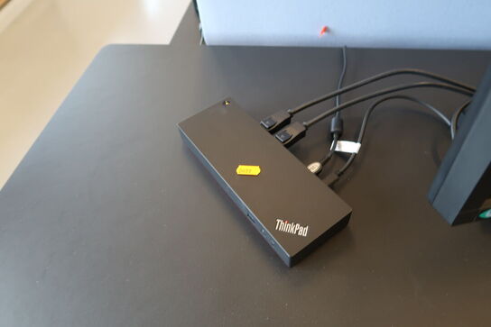 2 stk. computerskærme SAMSUNG S24E450D, dockingstation LENOVO ThinkPad