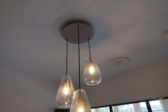 Lysekrone NUURA ANOLI med 3 stk. pendler