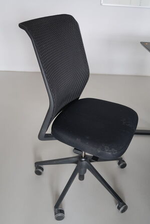 Kontorstol VITRA ID Mesh af Antonio Citterio