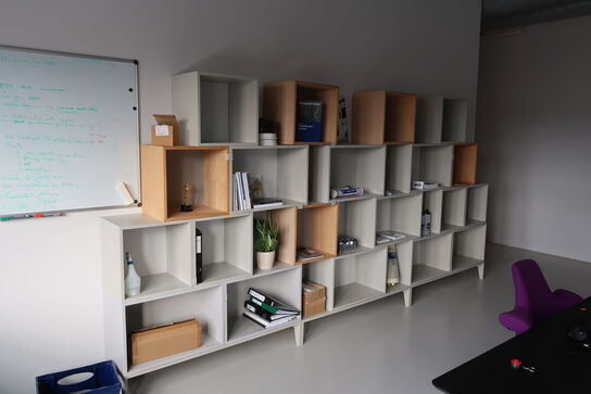 Reolsystem MUUTO Stacked uden indhold