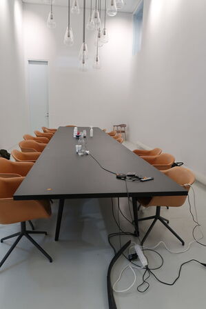 Mødebord 