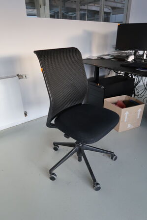 Kontorstol VITRA ID Mesh af Antonio Citterio