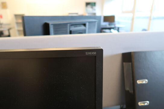 Computerskærm SAMSUNG S24E450, dockingstation LENOVO Thinkpad, tastatur, rollermouse