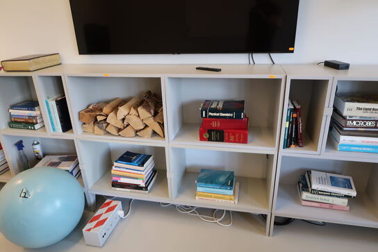 Reolsystem MUUTO Stacked uden indhold