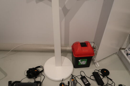 Stumtjener SWEDESE TREE af Michael Young/Katrin Olina