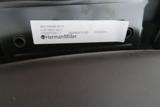 Kontorstol HERMAN MILLER Mirra 2