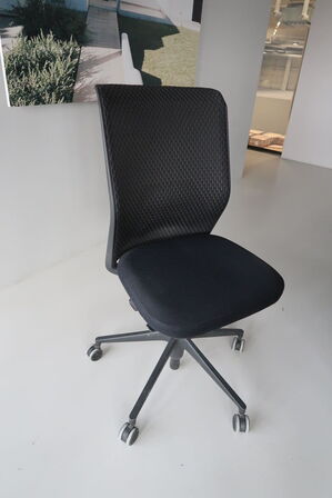 Kontorstol VITRA ID Mesh af Antonio Citterio